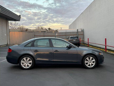 2009 Audi A4 2.0T quattro Premium