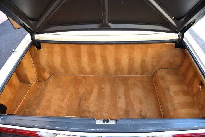 1983 Mercedes-Benz 380-Class 380 SL