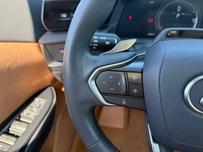 2023 Lexus RZ 450e Luxury