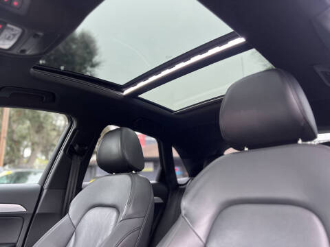 2016 Audi Q3 2.0T Premium Plus