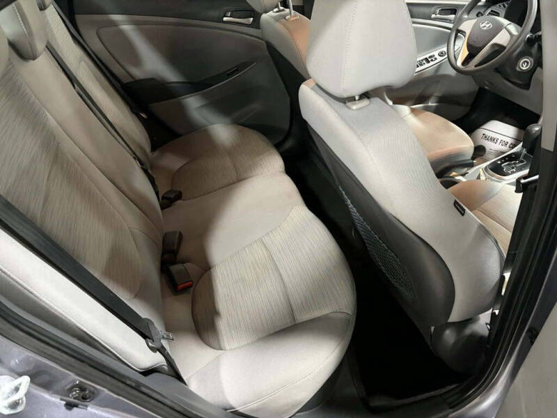 2016 Hyundai Accent SE