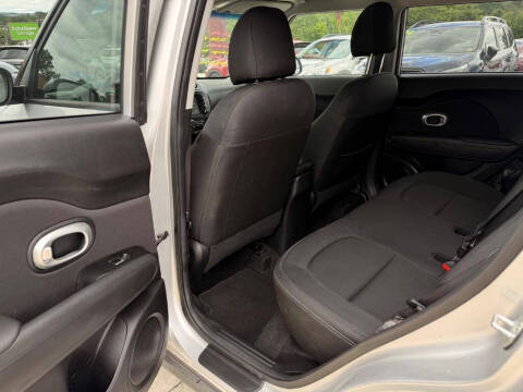 2019 Kia Soul +