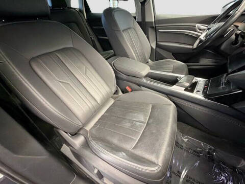 2019 Audi e-tron quattro Premium Plus