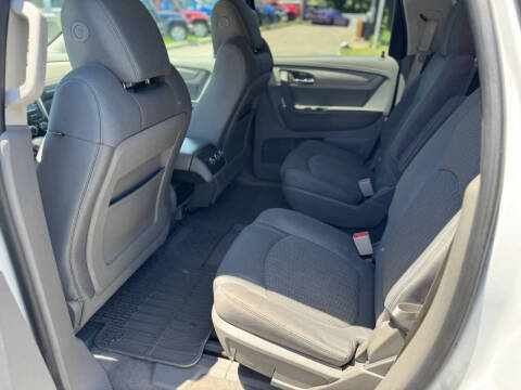 2017 Chevrolet Traverse LT