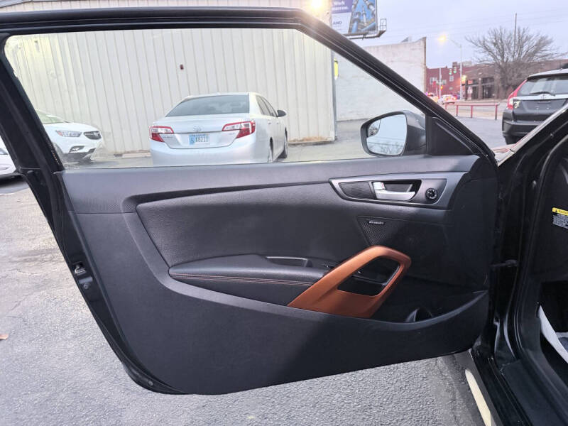 2016 Hyundai Veloster Turbo