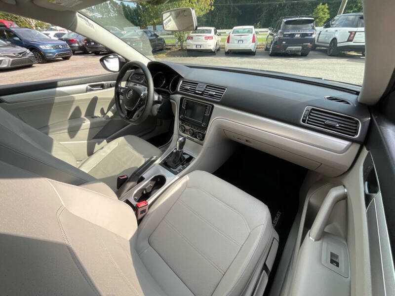 2019 Volkswagen Passat Wolfsburg