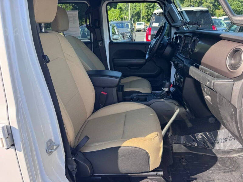 2021 Jeep Gladiator Willys
