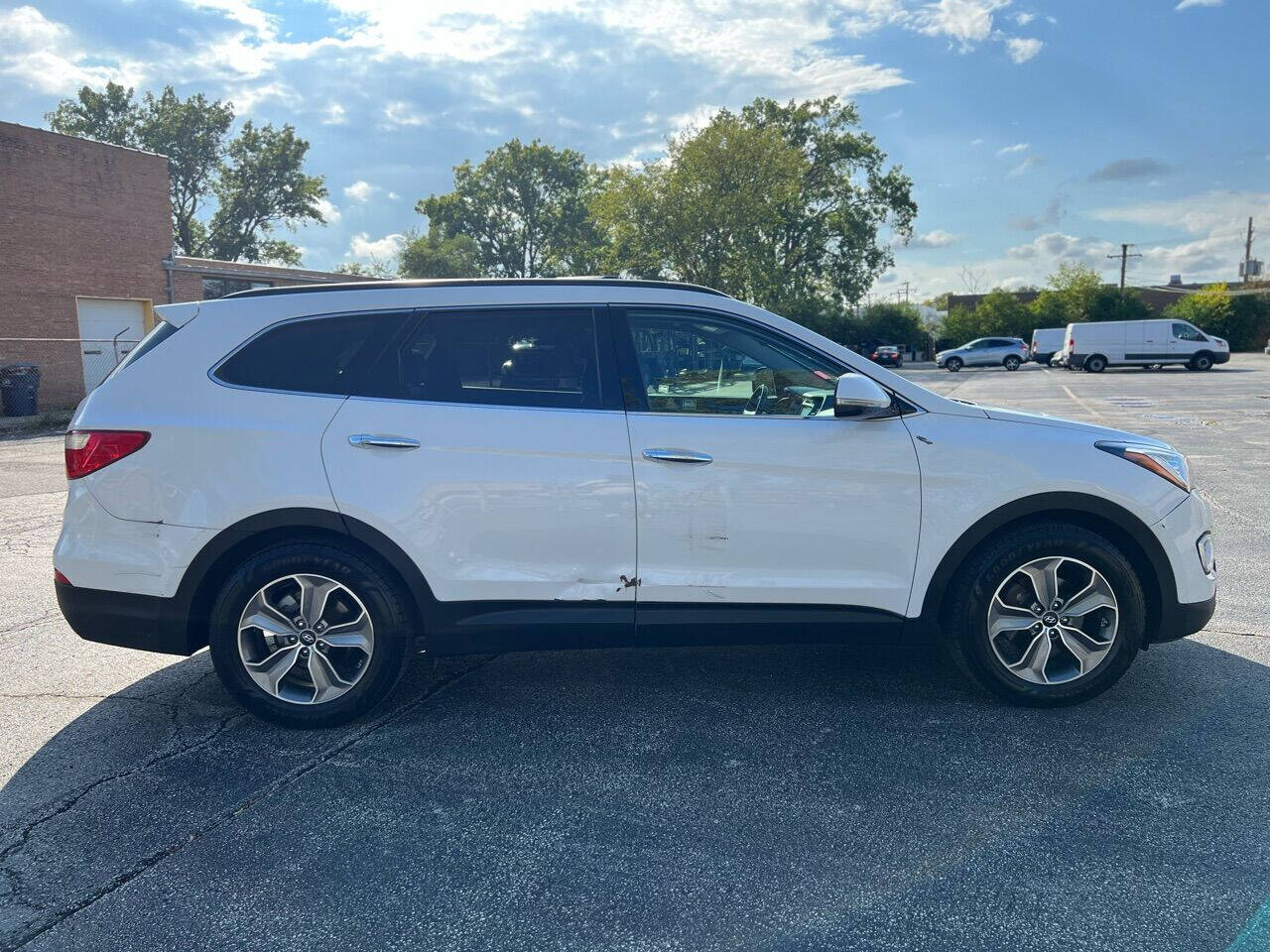 2013 Hyundai SANTA FE for sale at Ideal Cars LLC in Skokie, IL