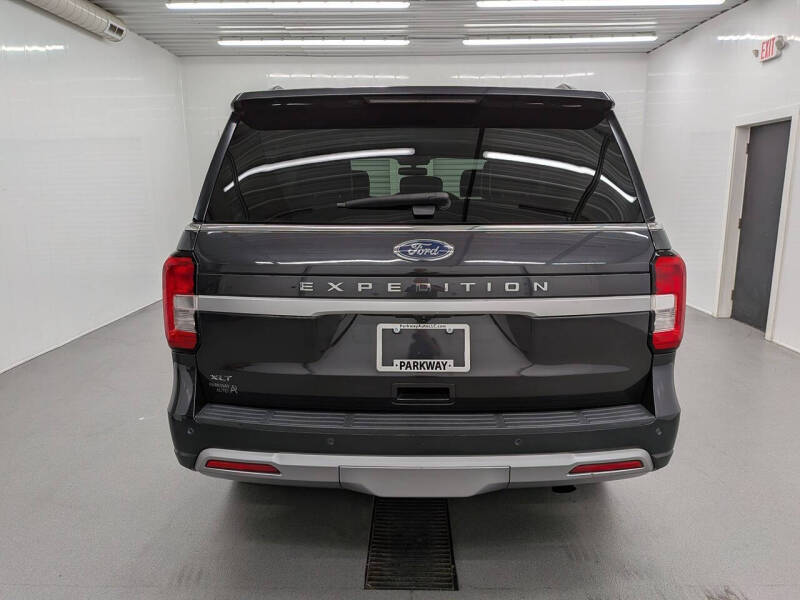 2022 Ford Expedition XLT