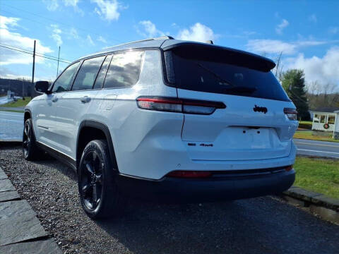 2023 Jeep Grand Cherokee L Laredo