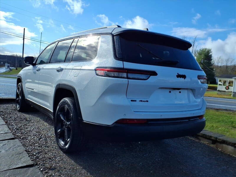 2023 Jeep Grand Cherokee L Laredo