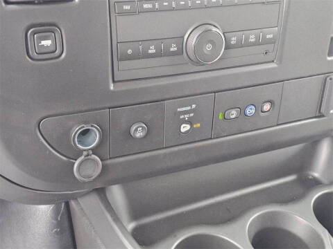 2025 Chevrolet Express 3500