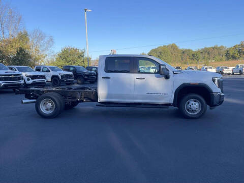 2026 GMC Sierra 3500HD CC SLE