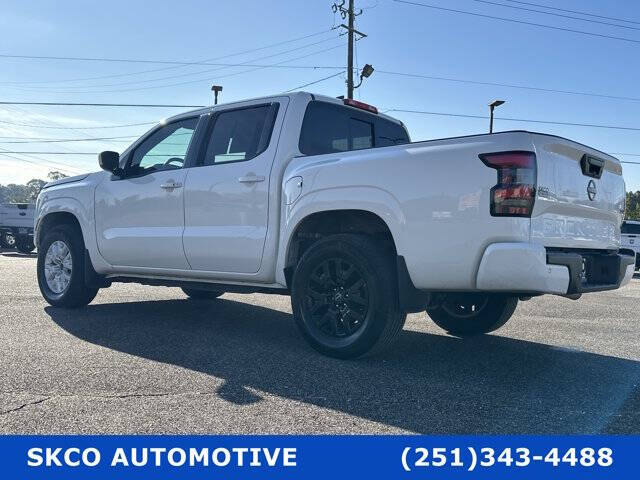 2023 Nissan Frontier SV