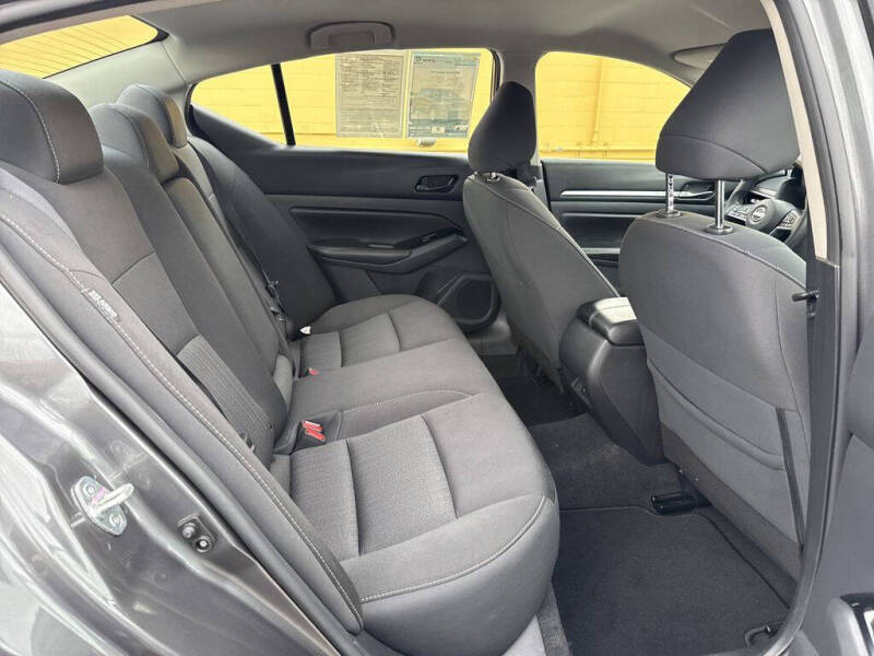 2023 Nissan Altima 2.5 SV