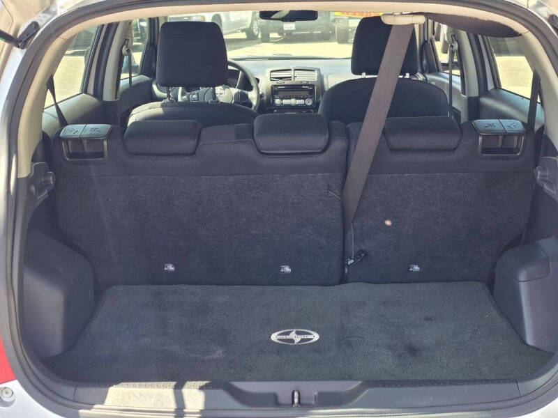 2009 Scion xD
