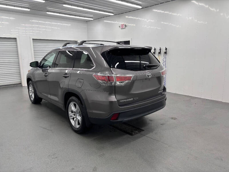 2016 Toyota Highlander Limited