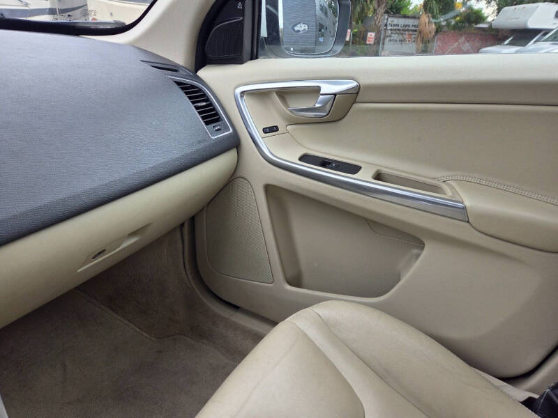 2015 Volvo XC60 T5 Premier