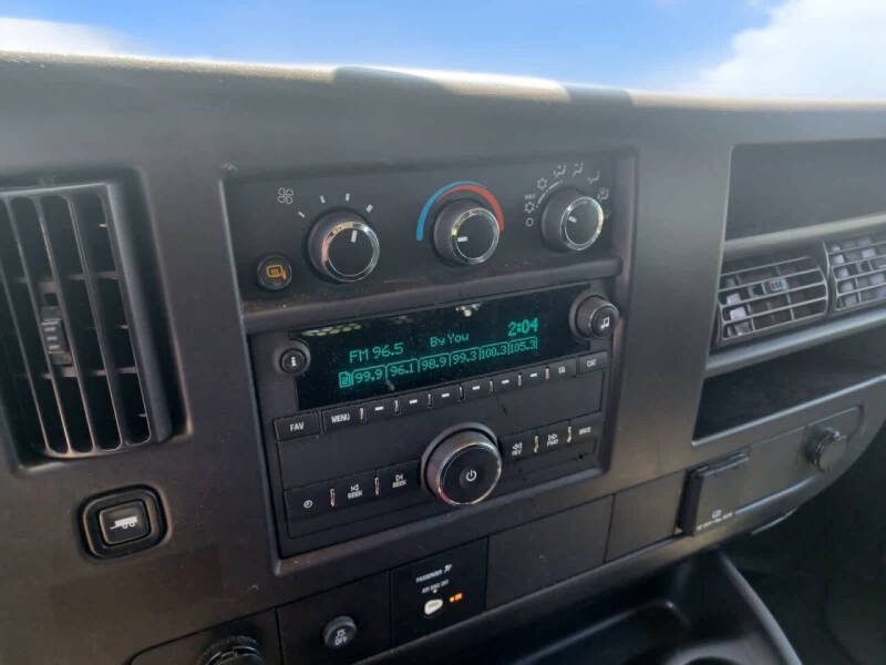 2024 GMC Savana 2500