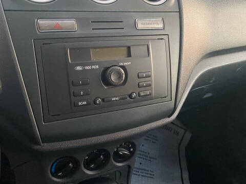 2010 Ford Transit Connect XL