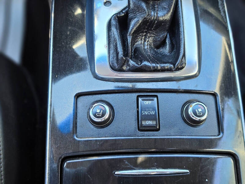 2011 Infiniti FX35
