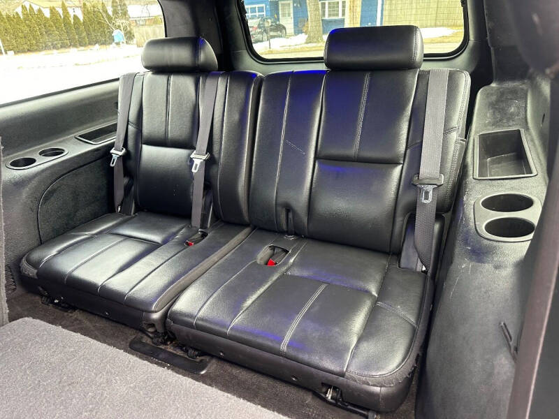 2011 Chevrolet Suburban LT