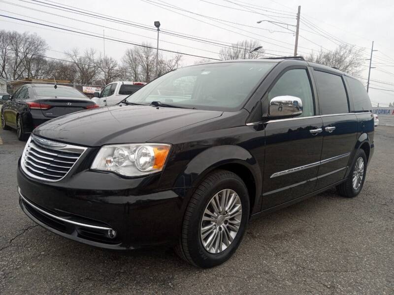 2013 Chrysler Town and Country for sale at California Auto Sales in Indianapolis IN