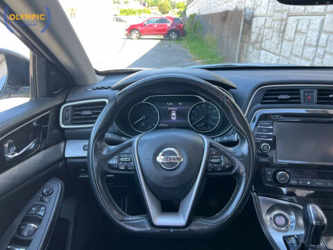 2016 Nissan Maxima