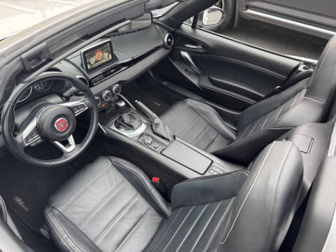 2017 FIAT 124 Spider Lusso