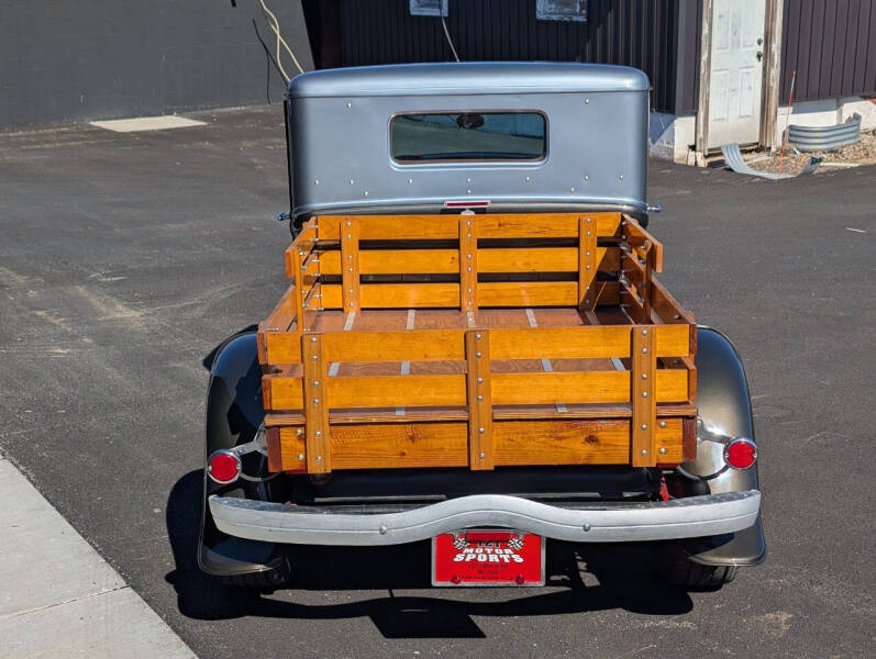 1933 Ford Model BB