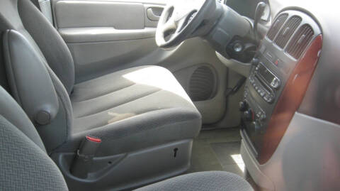 2005 Chrysler Town and Country