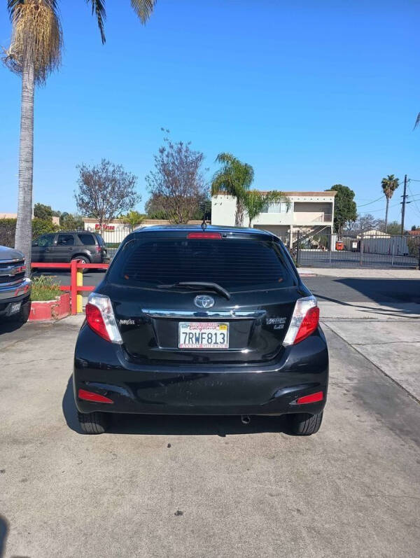 2013 Toyota Yaris 5-Door L