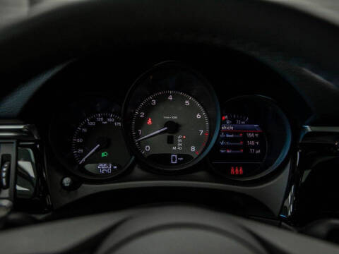 2024 Porsche Macan S