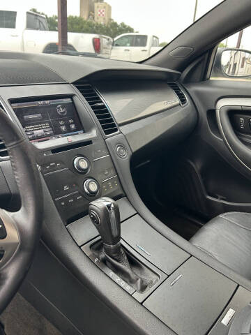 2014 Ford Taurus SEL