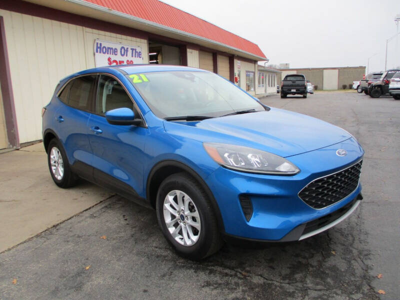 Used 2021 Ford Escape SE with VIN 1FMCU9G69MUA77198 for sale in Rock Falls, IL