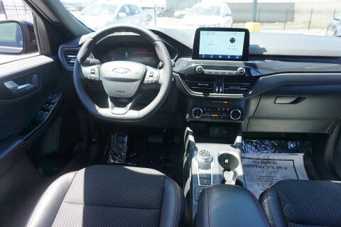 2025 Ford Escape ST-Line Select