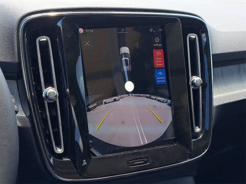 2026 Volvo XC40 B4 Core