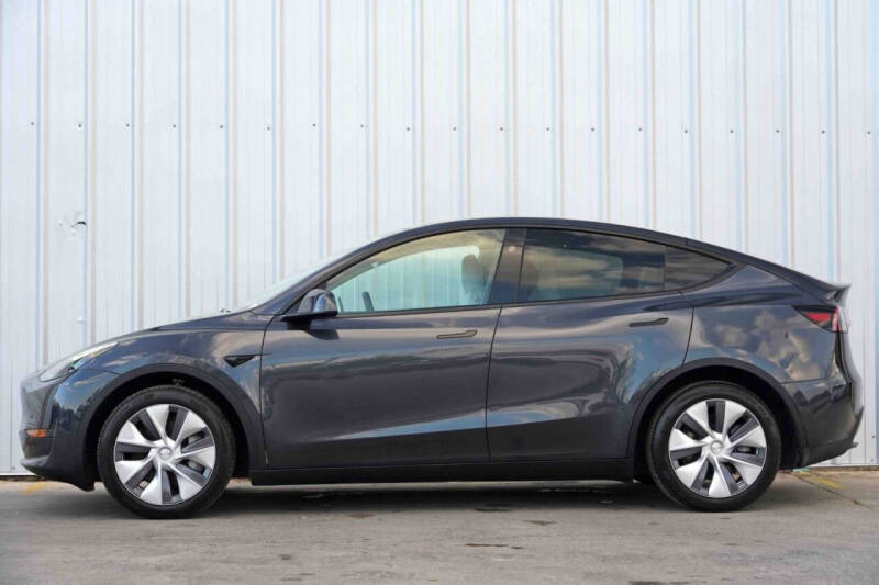 2024 Tesla Model Y Long Range