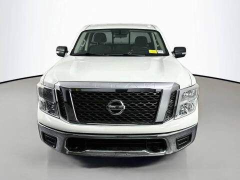 2017 Nissan Titan SV