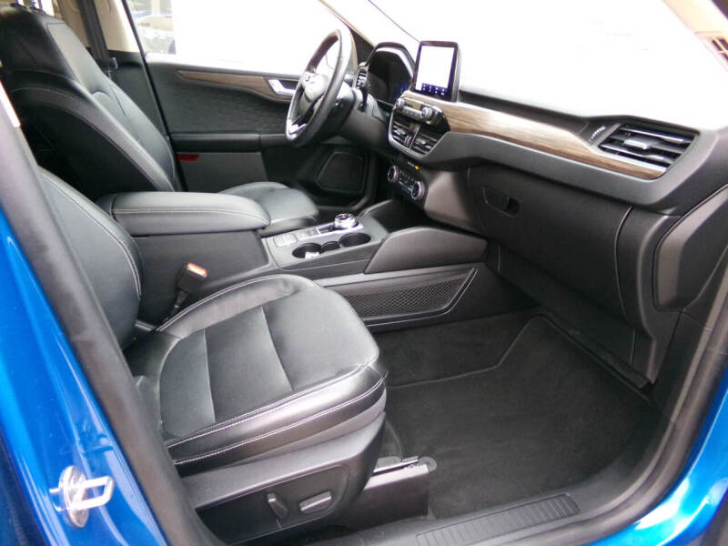 2020 Ford Escape Titanium