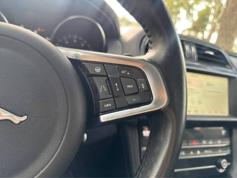 2020 Jaguar F-PACE 25t Prestige