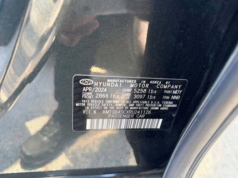 2024 Genesis G80 2.5T