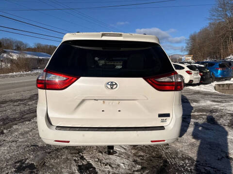2019 Toyota Sienna