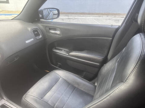 2013 Dodge Charger SXT Plus