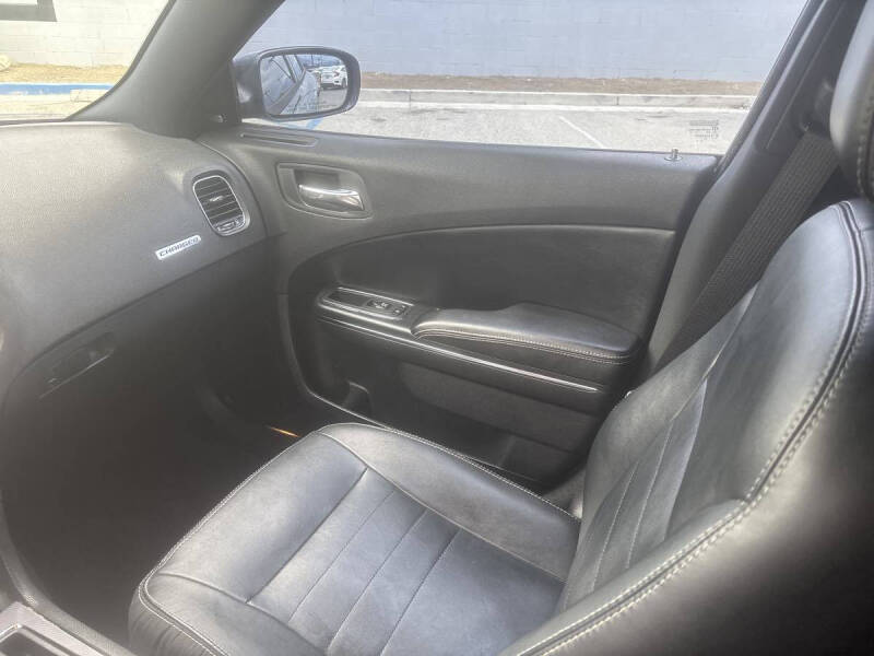 2013 Dodge Charger SXT Plus