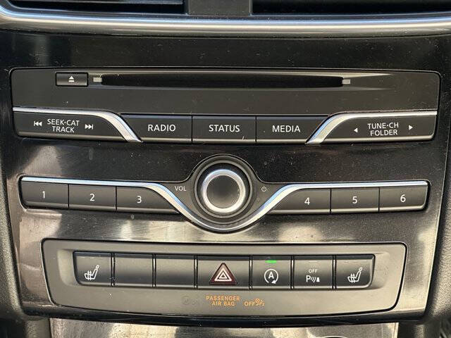 2017 Infiniti QX30 Premium