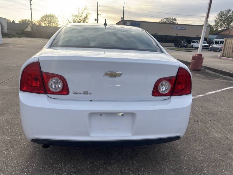 2011 Chevrolet Malibu LS