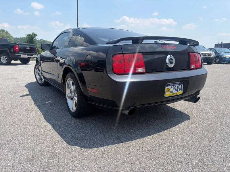 2009 Ford Mustang GT Deluxe