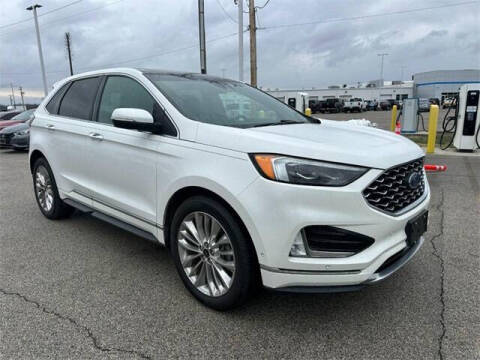2020 Ford Edge Titanium