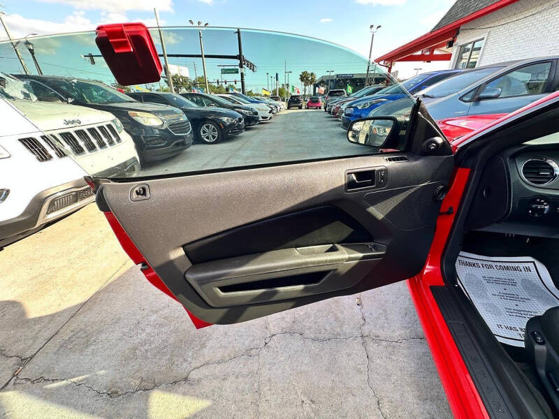2014 Ford Mustang V6
